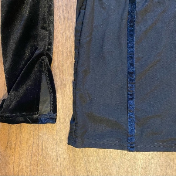 PrettyLittleThing Black Velvet Corset Puff Sleve Mini Dress Size 4 NWT - Picture 4 of 11